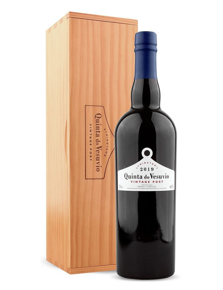 Quinta do Vesúvio Vintage 2019 with Wooden Box